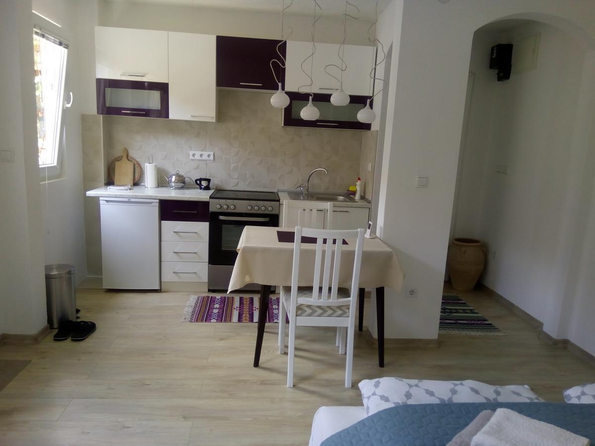 Yasmin Appartement SJJ Buitenkant foto